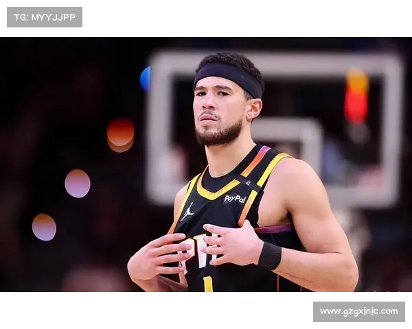 德文布克在赛场上的拼搏精神激励无数球迷奋勇前行 德文布克在赛场上的拼搏精神激励无数球迷奋勇前行